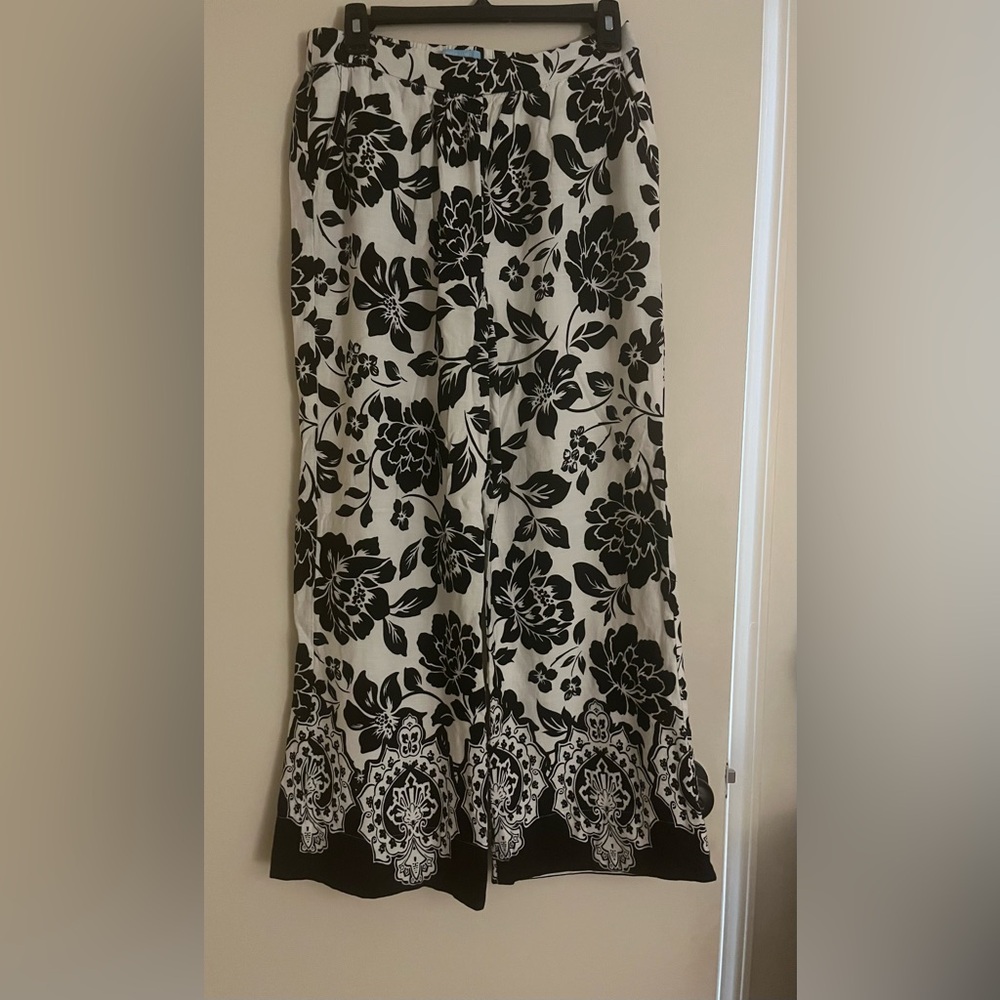 Draper James Wide Leg Black and White Pants